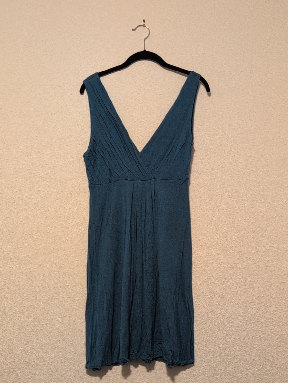Teal V‑Neck Sleeveless Dress